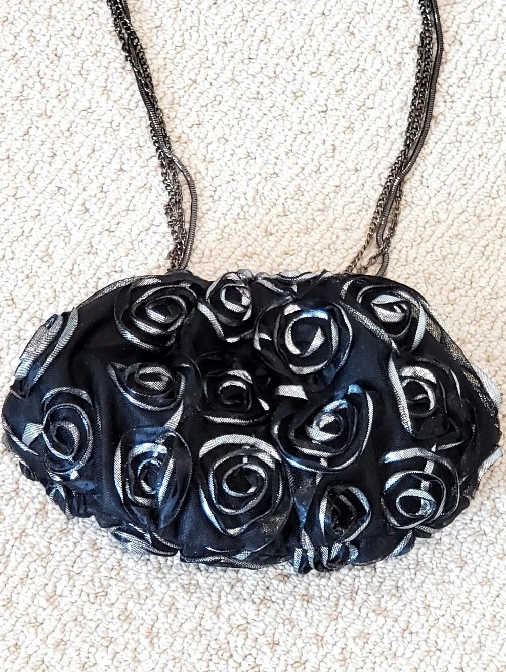 Betsy Johnson Black Mesh Metallic Rosettes Kiss Clasp Evening Convertible Bag